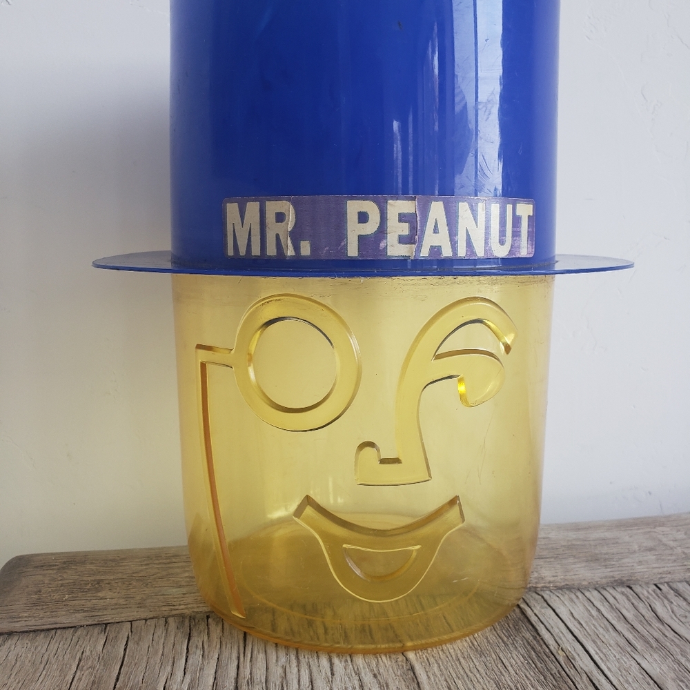 Mr. Peanut Counter Display